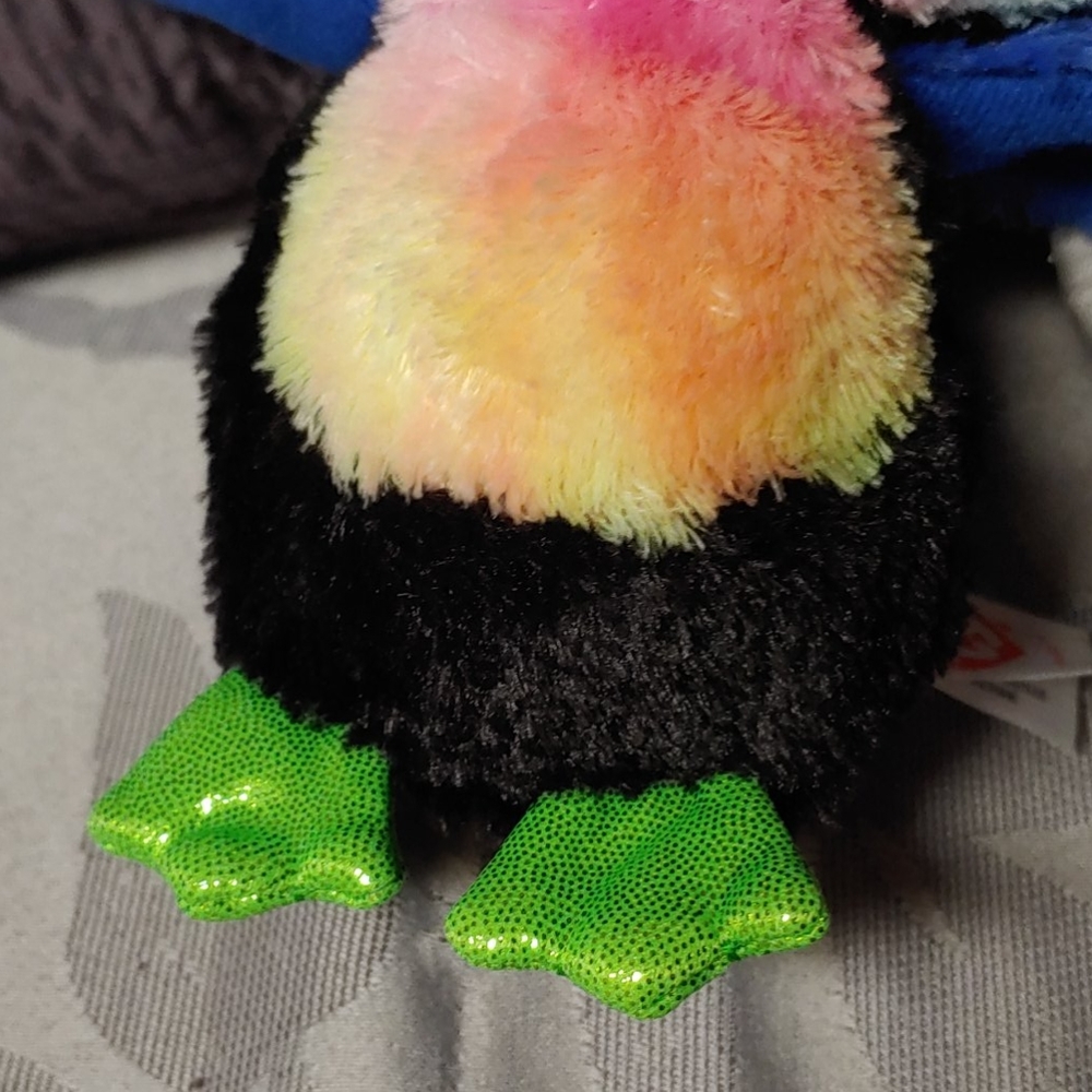 Ty TySilk Beanie Baby 6" Beaks Parrot Stuffed Animal Toy - Picture 4 of 6